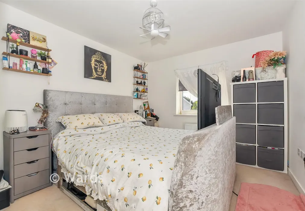 Bedroom 1 - Larch Close, Ashford, Kent - Wards of Kent