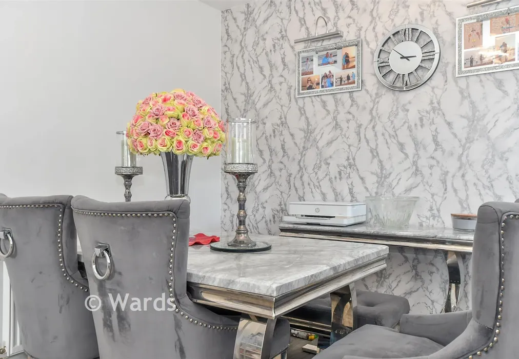 Internal Lifestyle Photograph - Larch Close, Ashford, Kent - Wards of Kent