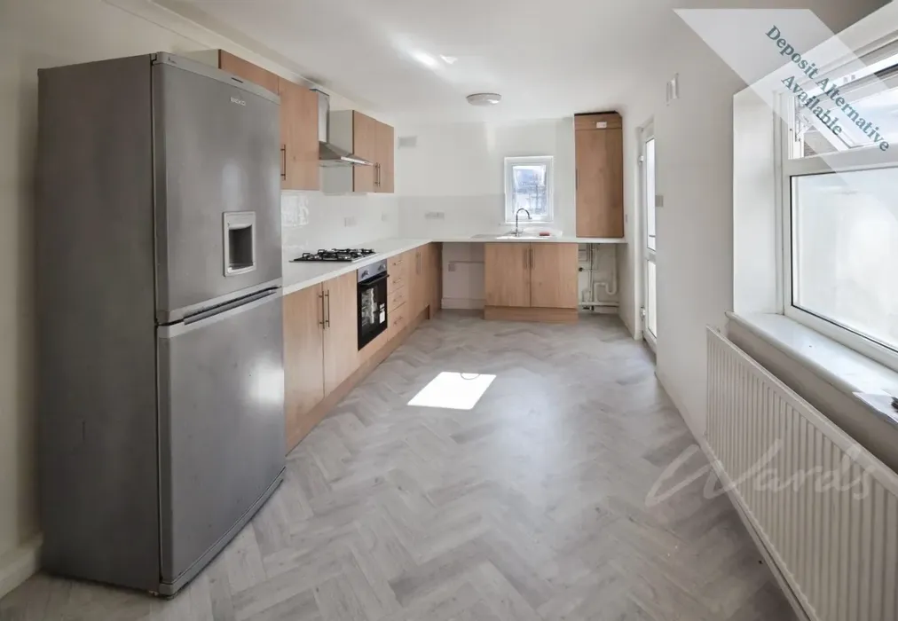 canterbury kitchen - Canterbury Street Gillingham ME7 - Wards of Kent