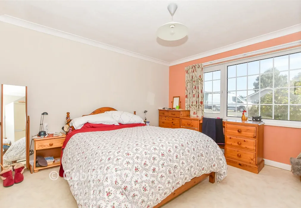 Bedroom 1 - Windsor Road, Waterlooville, Hampshire - Wards of Kent