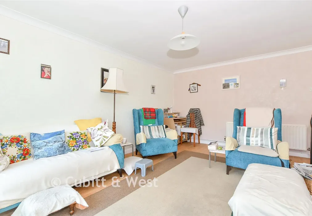 Lounge - Windsor Road, Waterlooville, Hampshire - Wards of Kent