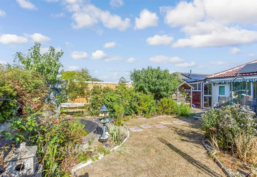 Rear Garden - Windsor Road, Waterlooville, Hampshire - Wards of Kent