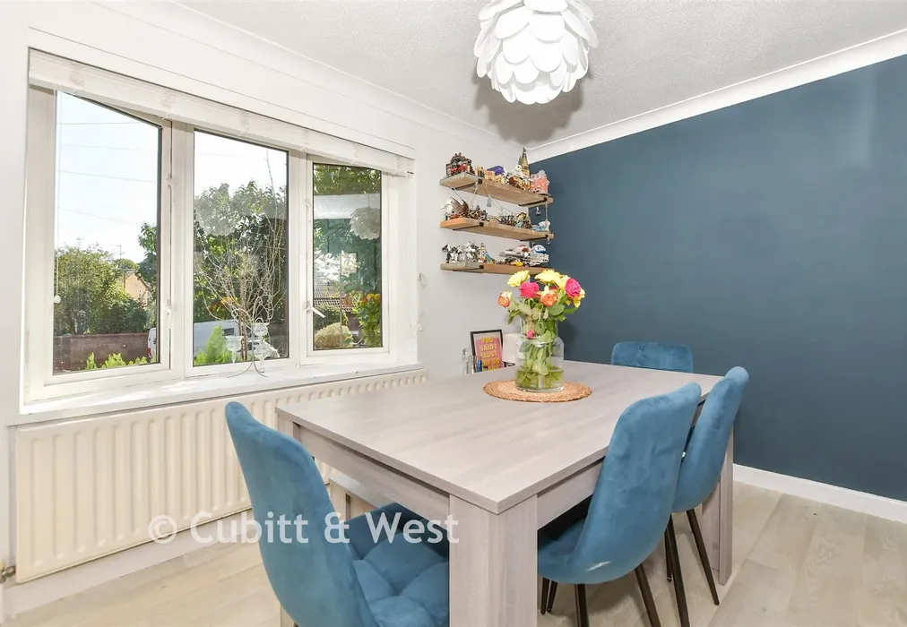 Dining Room - The Vale, Waterlooville, Hampshire - Wards of Kent