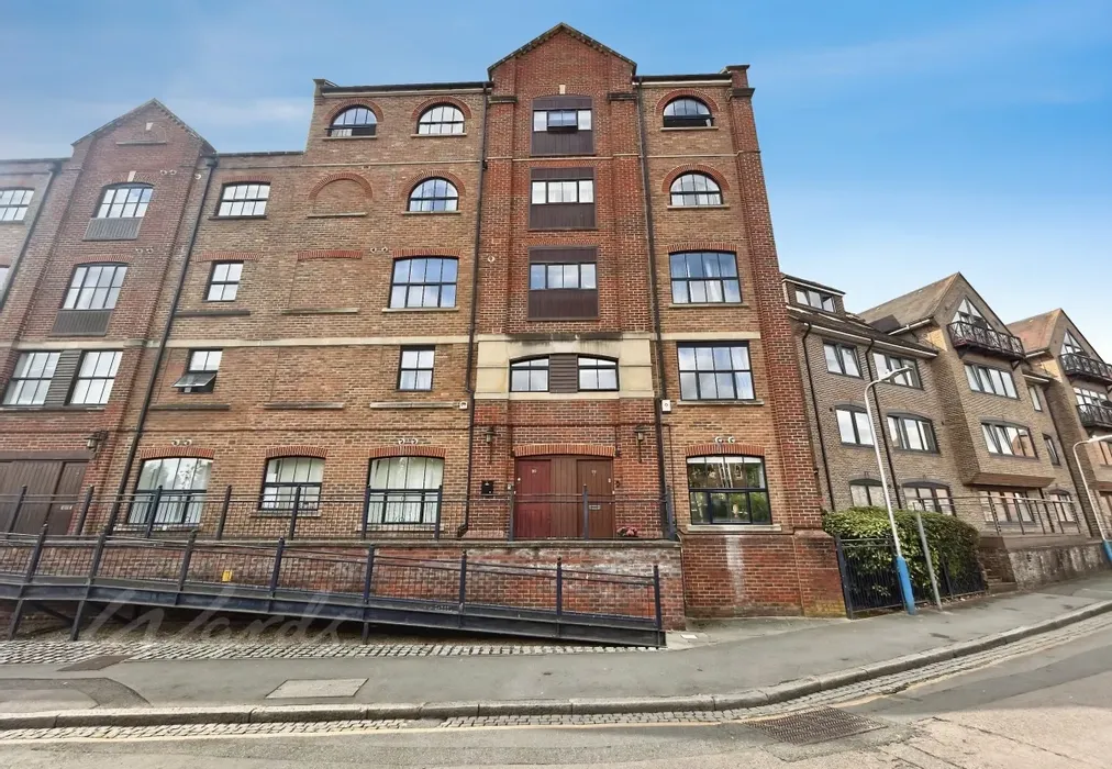 front - Whitefriars Wharf Tonbridge TN9 - Wards of Kent
