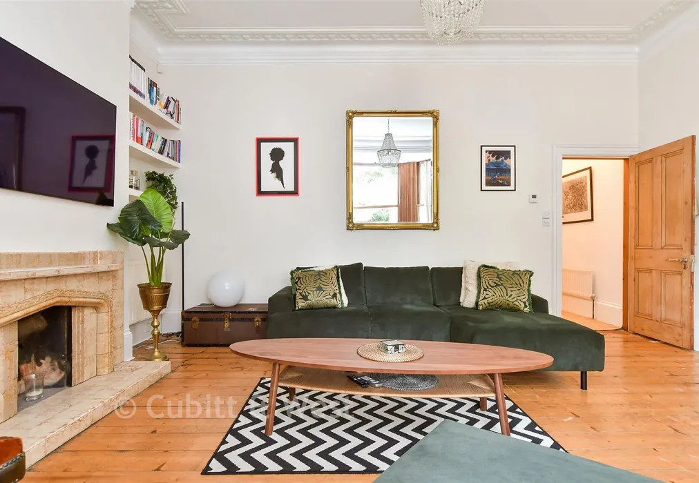 Lounge - Buckingham Road, Brighton, East Sussex - Wards of Kent