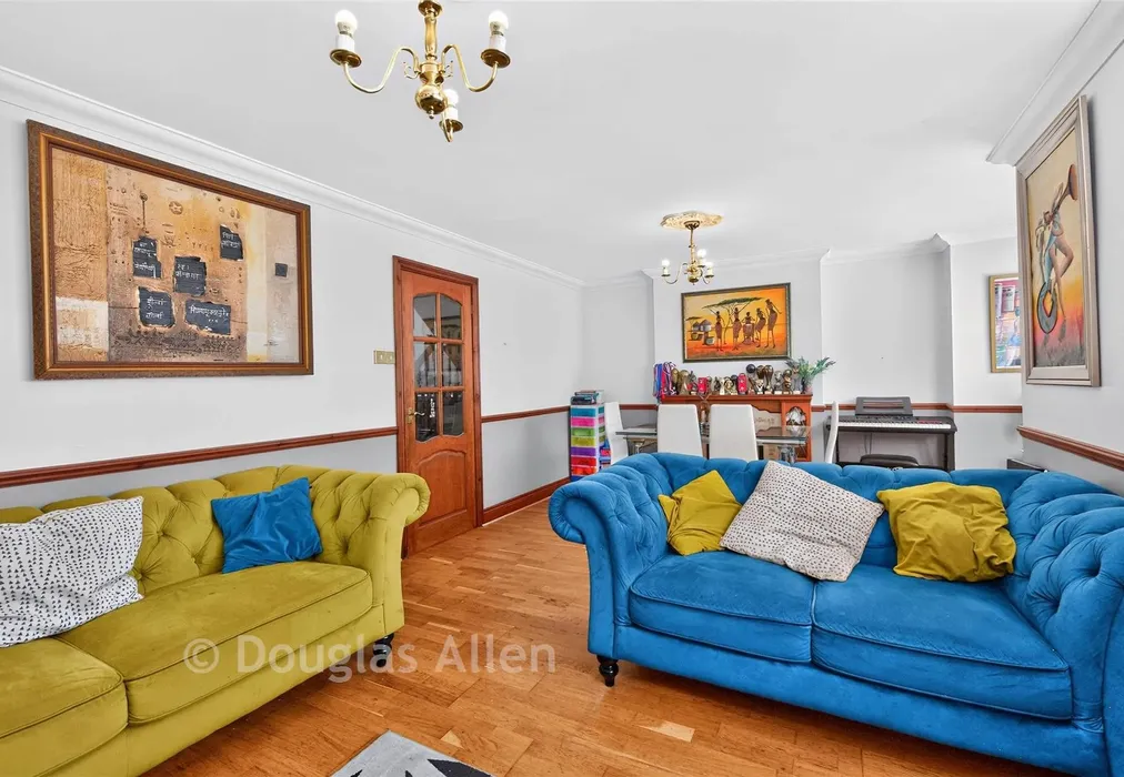 Lounge/diner - The Willows, Basildon, Essex - Wards of Kent