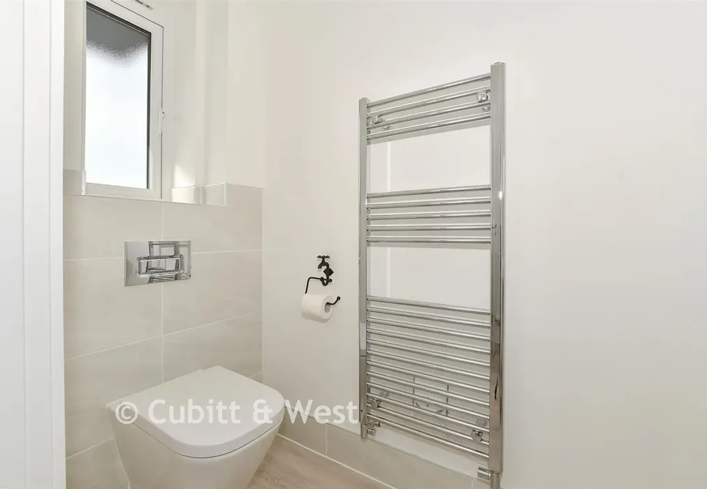 WC - Burdock Road, Horsham, West Sussex - Wards of Kent