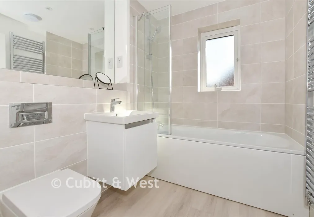 Bathroom - Burdock Road, Horsham, West Sussex - Wards of Kent