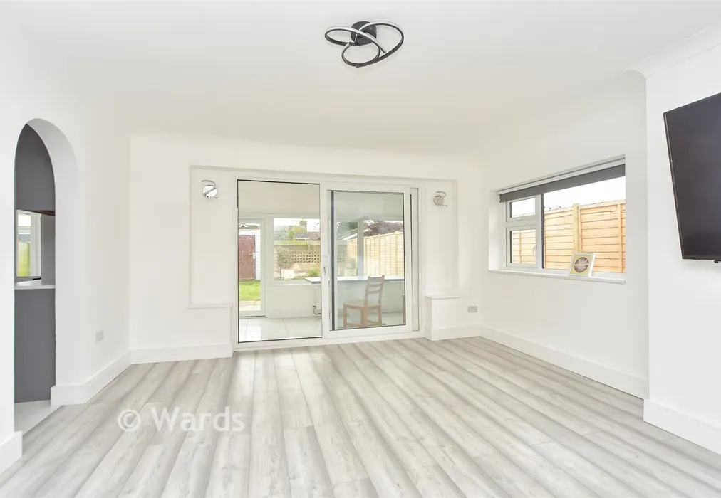 Lounge - Danes Drive, Bayview, Kent - Wards of Kent