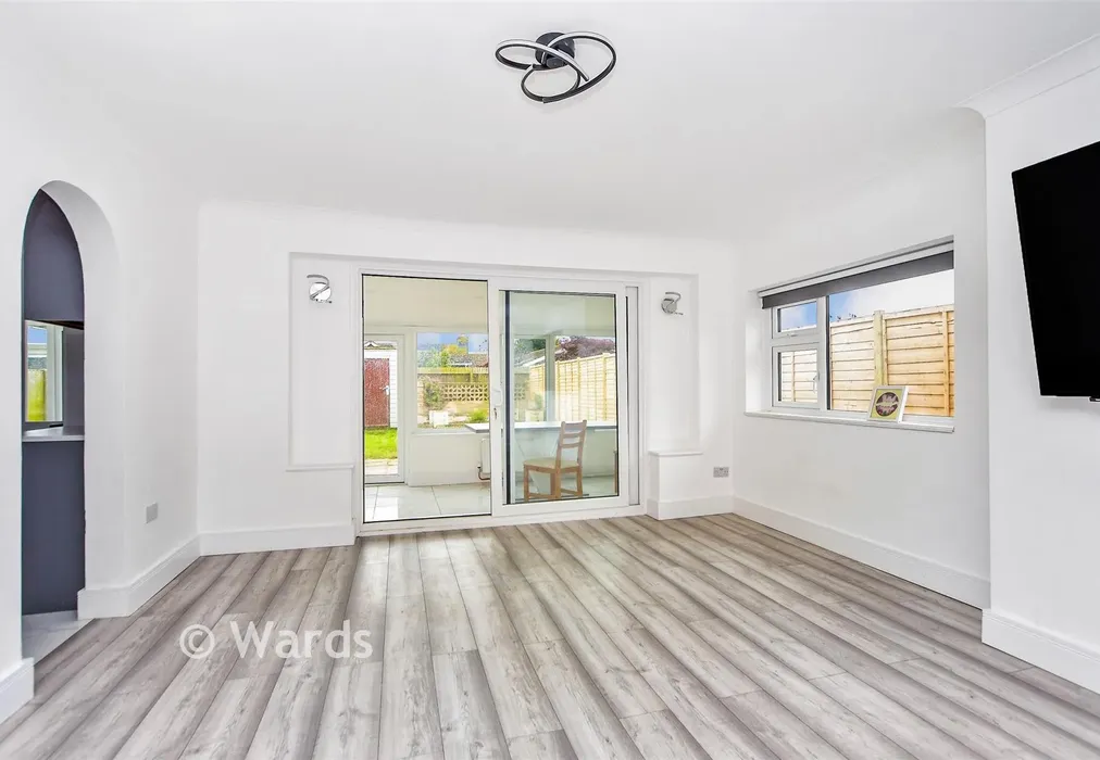 Lounge - Danes Drive, Bayview, Kent - Wards of Kent