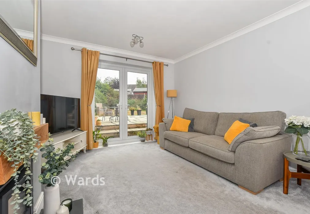 Lounge - Cooper Road, Snodland, Kent - Wards of Kent