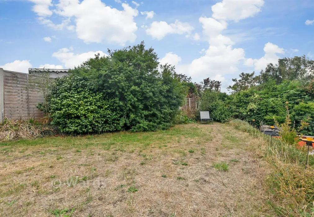 Rear Garden - Cooper Road, Snodland, Kent - Wards of Kent