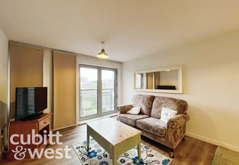  - AVAILABLE WITH NO DEPOSIT Mermaid House Cross Street PO1 - Wards of Kent