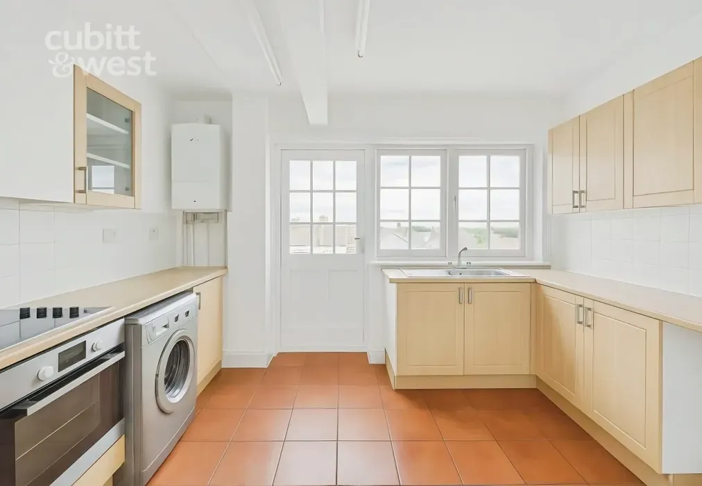  - Gloucester Place, Brighton, BN1 - Wards of Kent