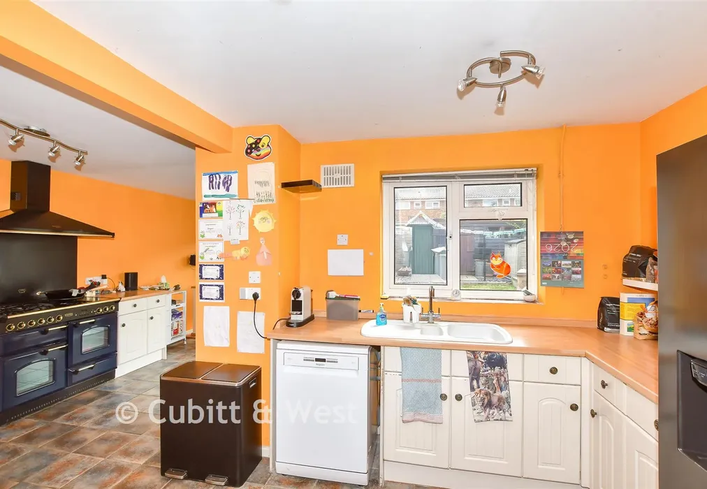 Kitchen/Diner - Friars Rookery, Three Bridges, Crawley, West Sussex - Wards of Kent