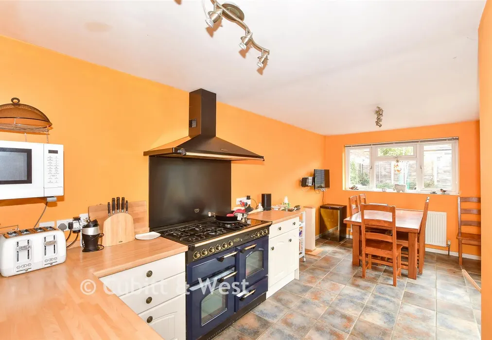 Kitchen/Diner - Friars Rookery, Three Bridges, Crawley, West Sussex - Wards of Kent