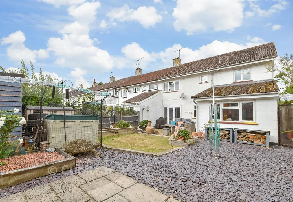 Rear Garden - Friars Rookery, Three Bridges, Crawley, West Sussex - Wards of Kent