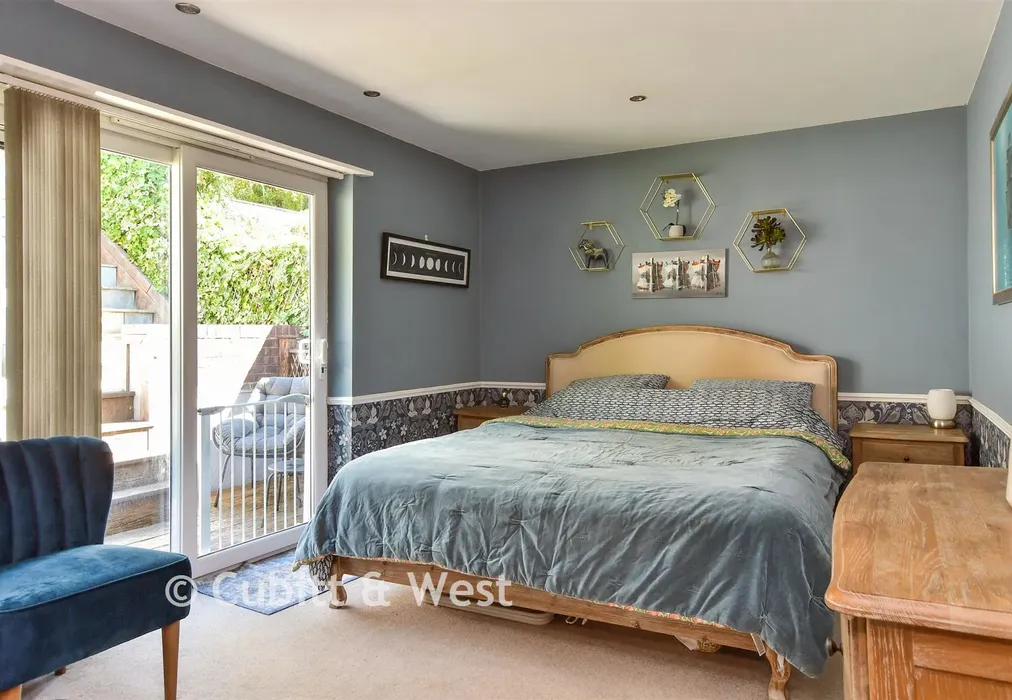 Bedroom 2 - Bankside, Brighton, East Sussex - Wards of Kent