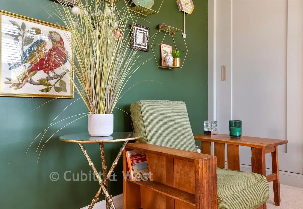 Internal Lifestyle Photograph - Bankside, Brighton, East Sussex - Wards of Kent