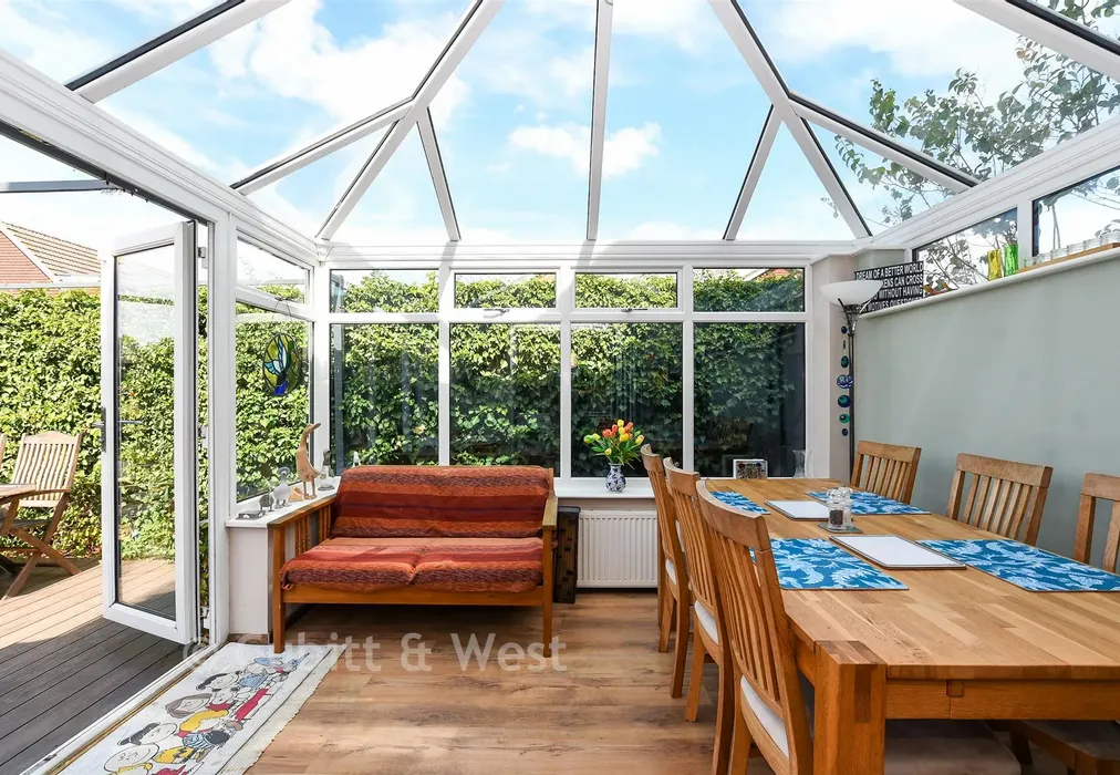 Conservatory - Poynes Road, Horley, Surrey - Wards of Kent
