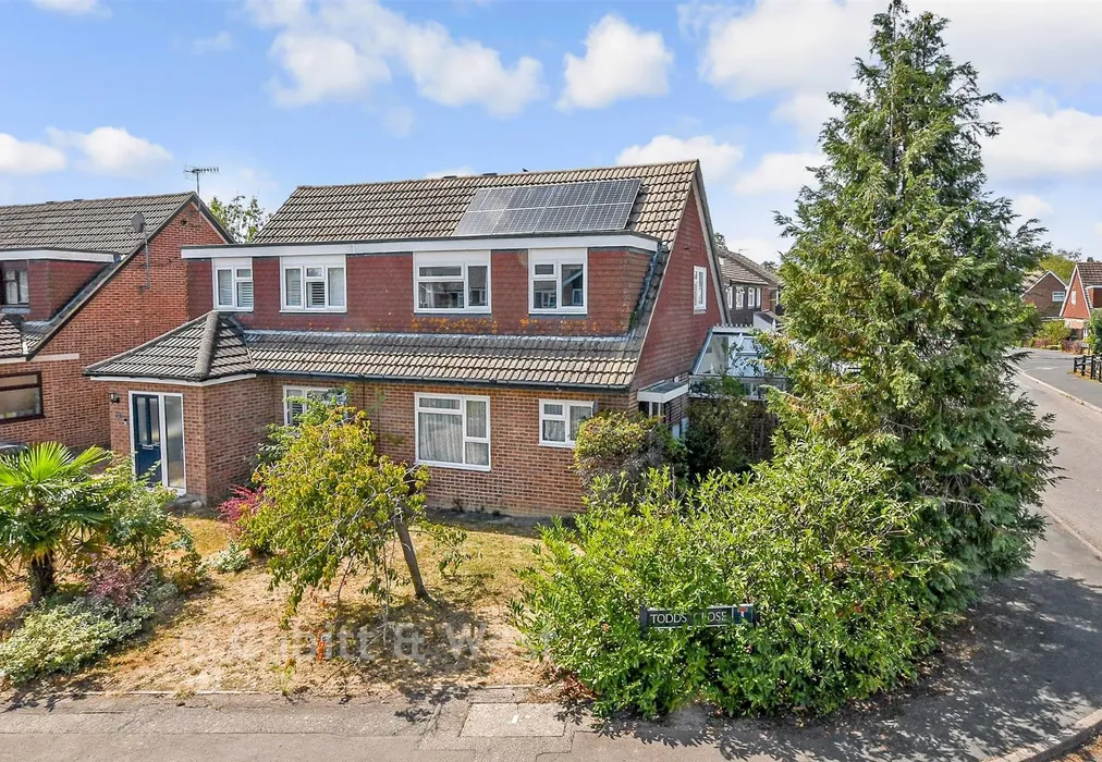 External (Web) - Poynes Road, Horley, Surrey - Wards of Kent