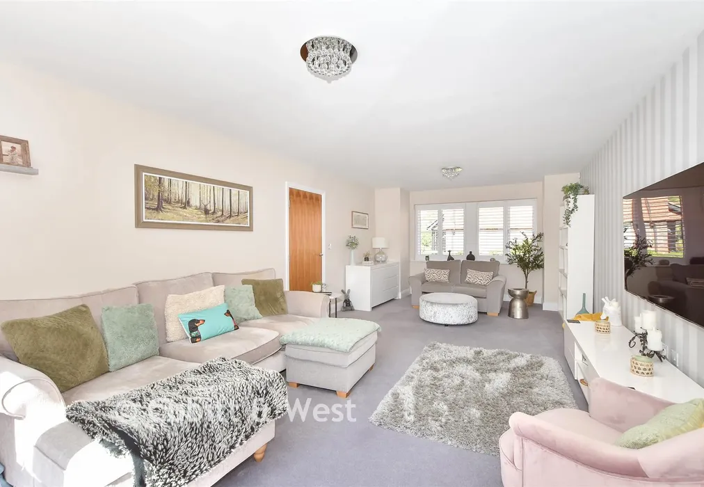 Lounge - Wychwood Place, Crawley Down, Crawley, West Sussex - Wards of Kent