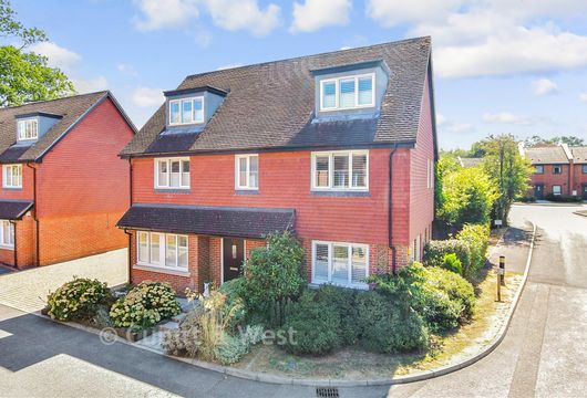 Wychwood Place, Crawley Down, Crawley, West Sussex - Wards of Kent