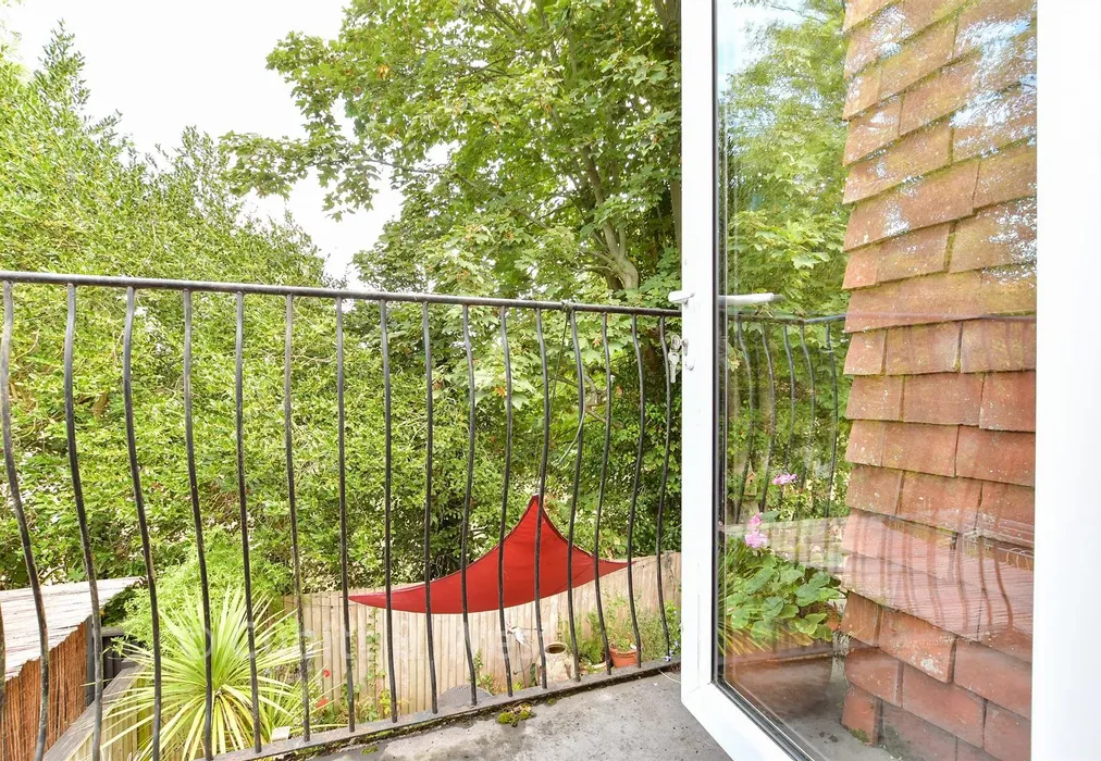 Balcony - Martens Field, Rodmell, Lewes, East Sussex - Wards of Kent