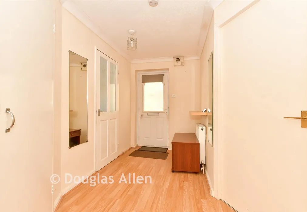 Hallway - Bridgecote Lane, Basildon, Essex - Wards of Kent