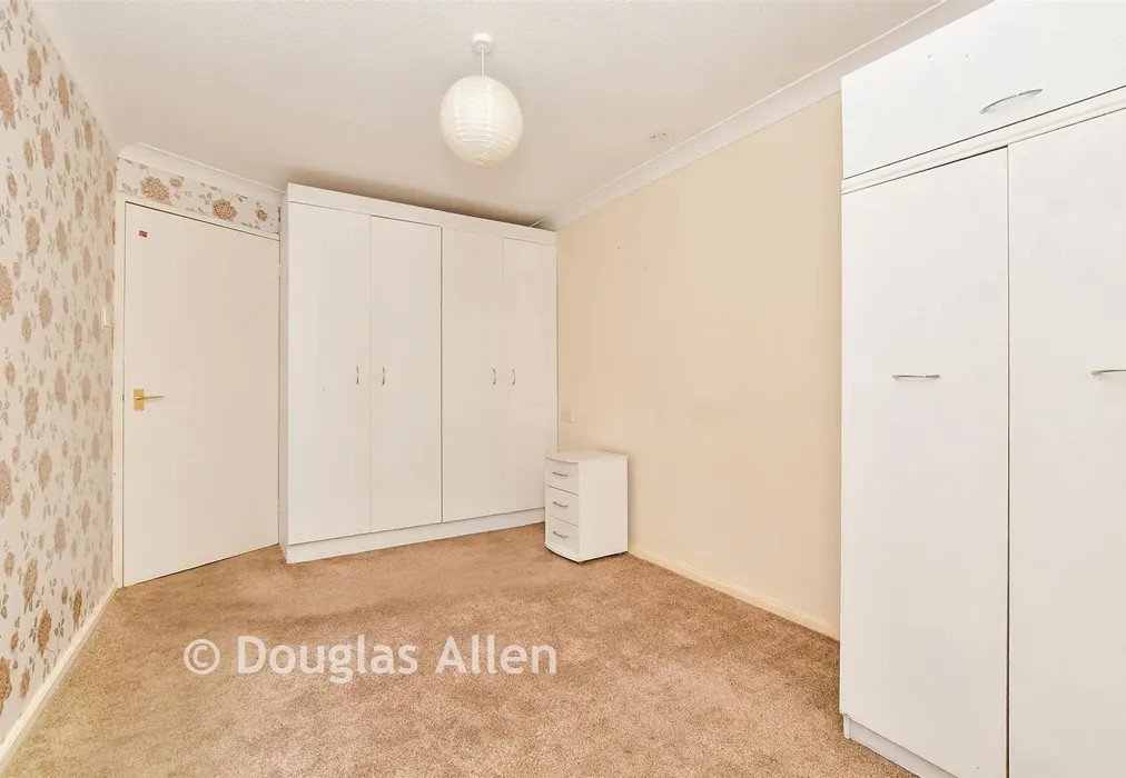 Bedroom - Bridgecote Lane, Basildon, Essex - Wards of Kent