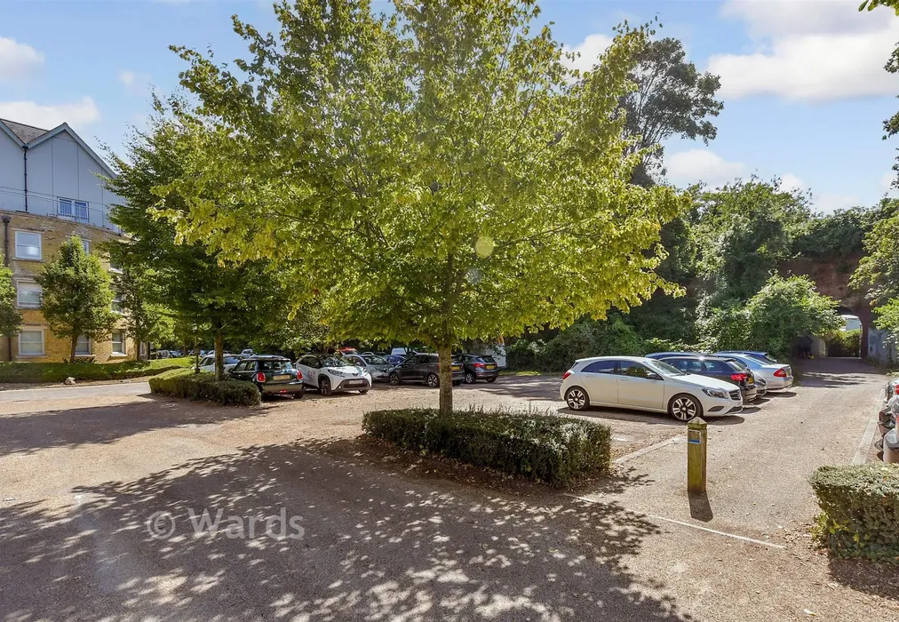 Bedroom - Bingley Court, Canterbury, Kent - Wards of Kent