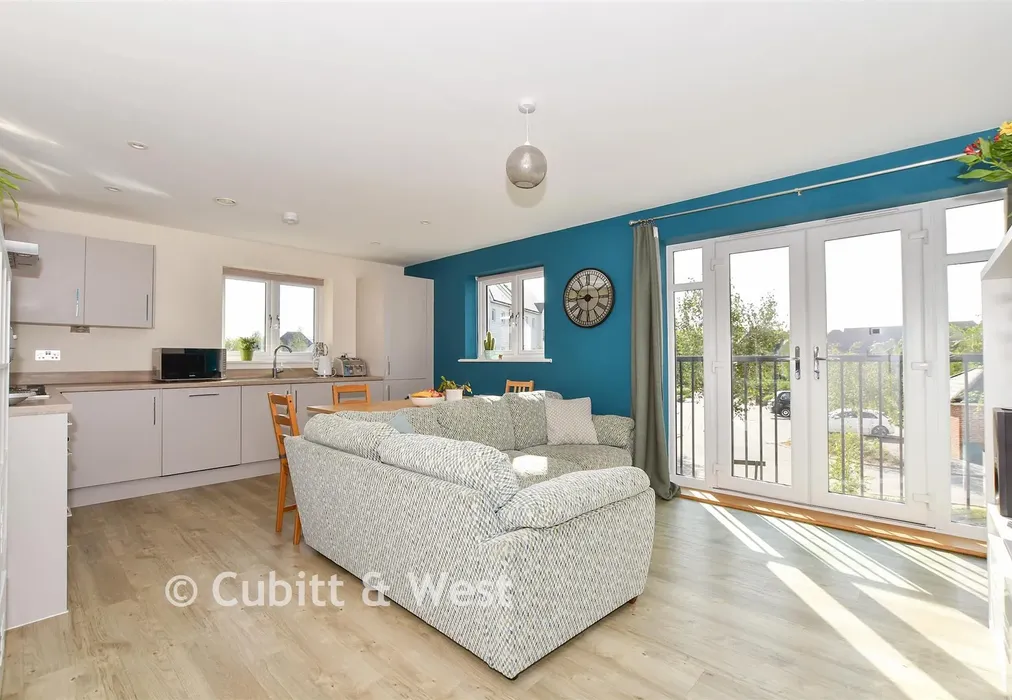 Lounge/ Kitchen - Bricklayer Lane, Faygate, Horsham, West Sussex - Wards of Kent