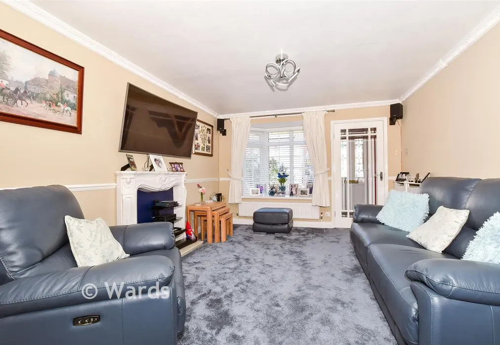 Lounge - Pear Tree Avenue, Ditton, Kent - Wards of Kent