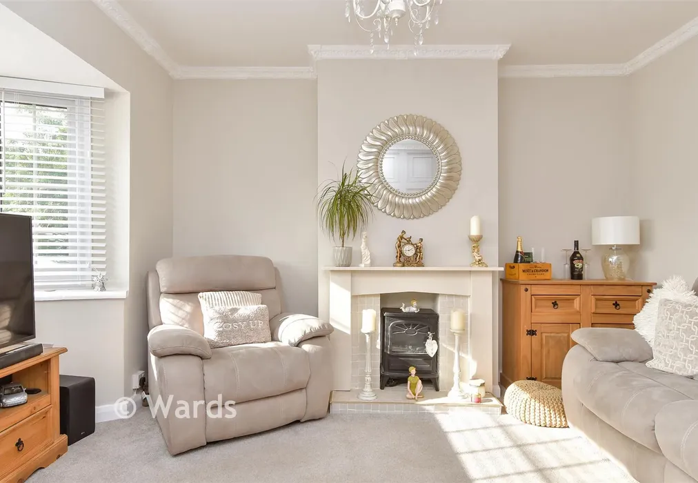 Lounge - Vernon Close, West Kingsdown, Sevenoaks, Kent - Wards of Kent