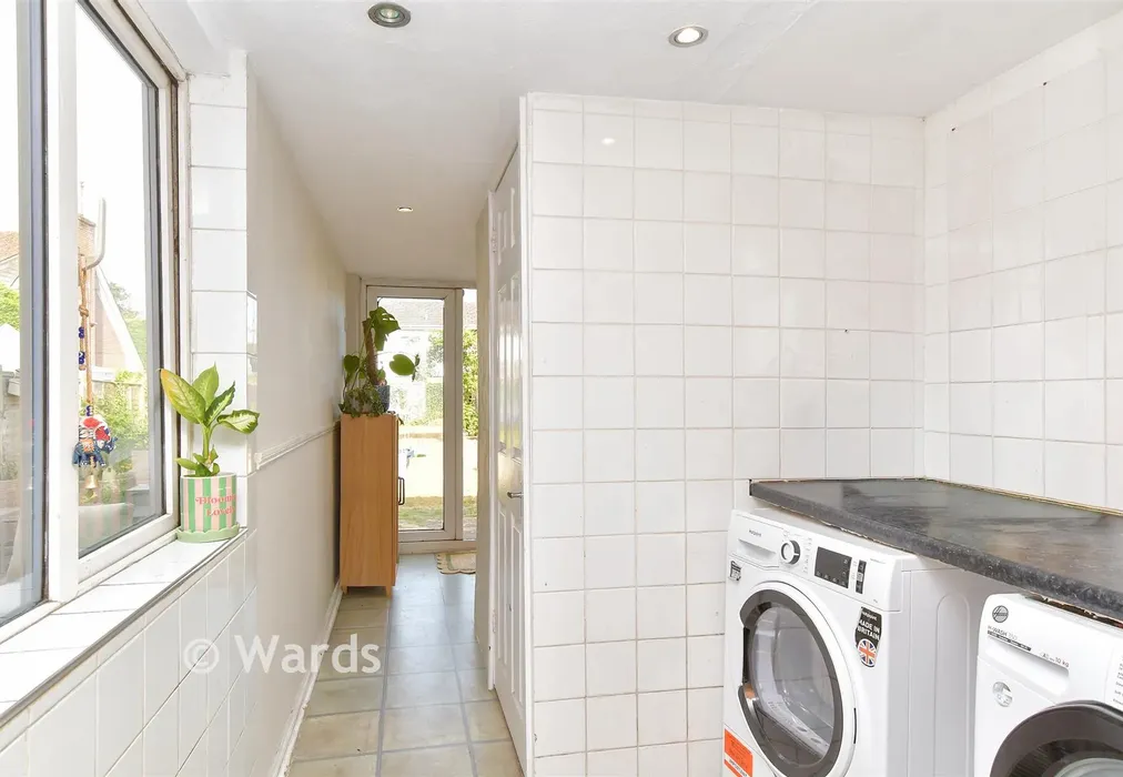 Utility Room - Vernon Close, West Kingsdown, Sevenoaks, Kent - Wards of Kent