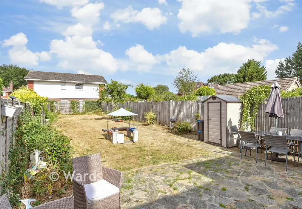 Rear Garden - Vernon Close, West Kingsdown, Sevenoaks, Kent - Wards of Kent