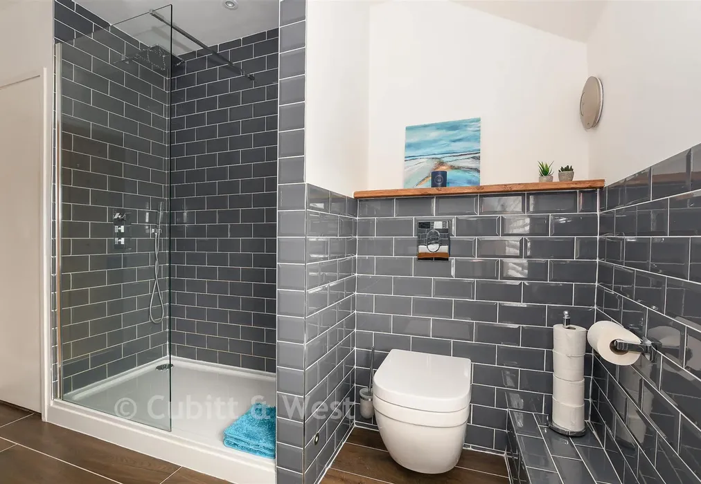 Bathroom - Guildford Road, Westcott, Dorking, Surrey - Wards of Kent