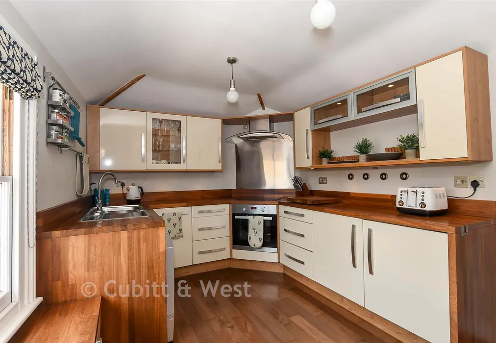 Kitchen - Guildford Road, Westcott, Dorking, Surrey - Wards of Kent