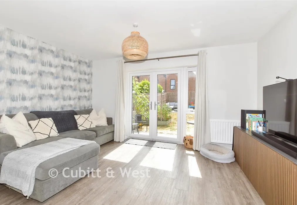Kitchen/ Lounge/ Dining Room - Mountain Street, Pease Pottage, West Sussex - Wards of Kent