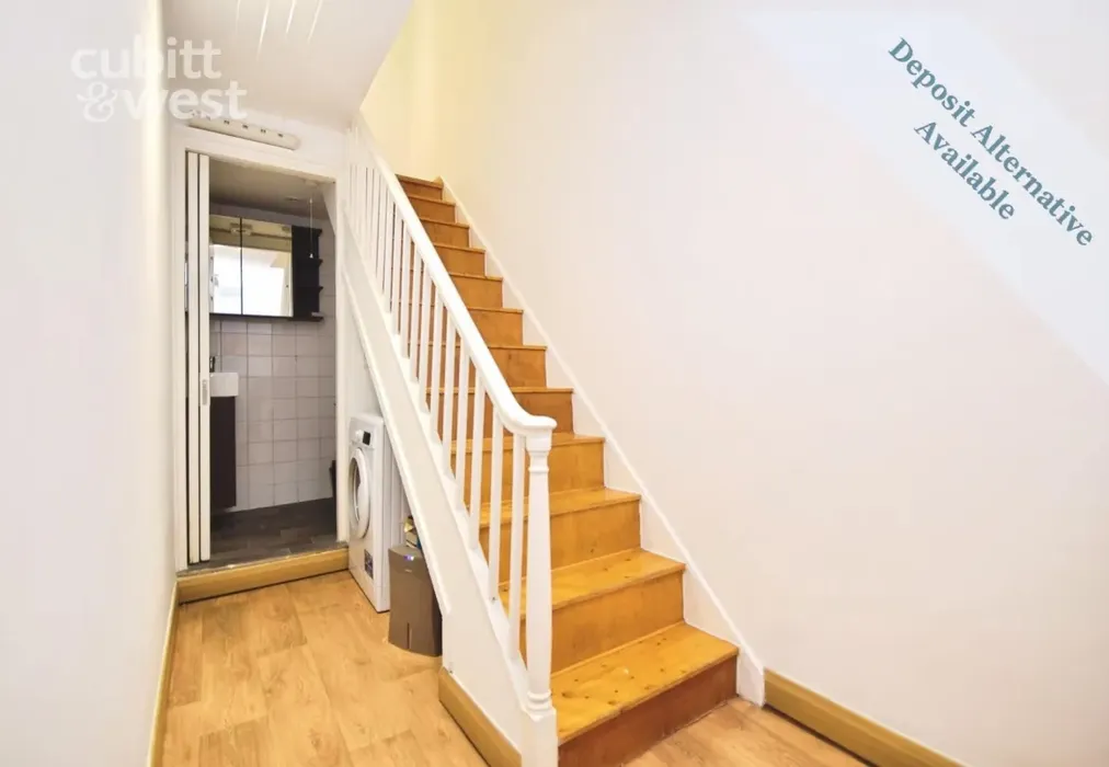 Hallway - DEPOSIT ALTERNATIVE AVAILABLE, Sillwood Street, BN1 - Wards of Kent