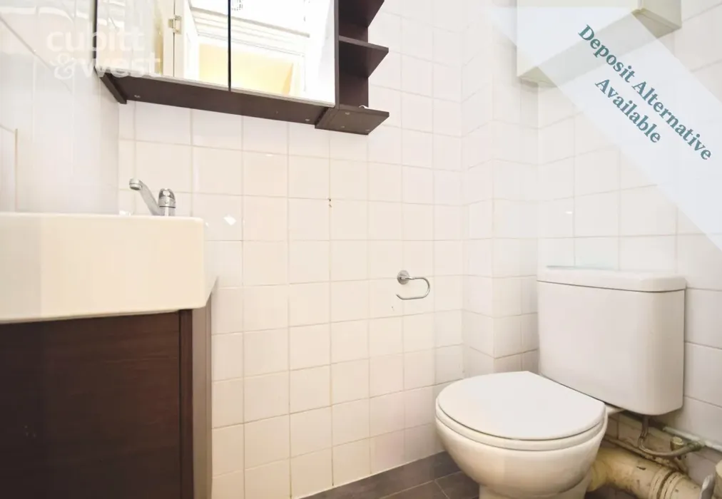 Cloakroom - DEPOSIT ALTERNATIVE AVAILABLE, Sillwood Street, BN1 - Wards of Kent