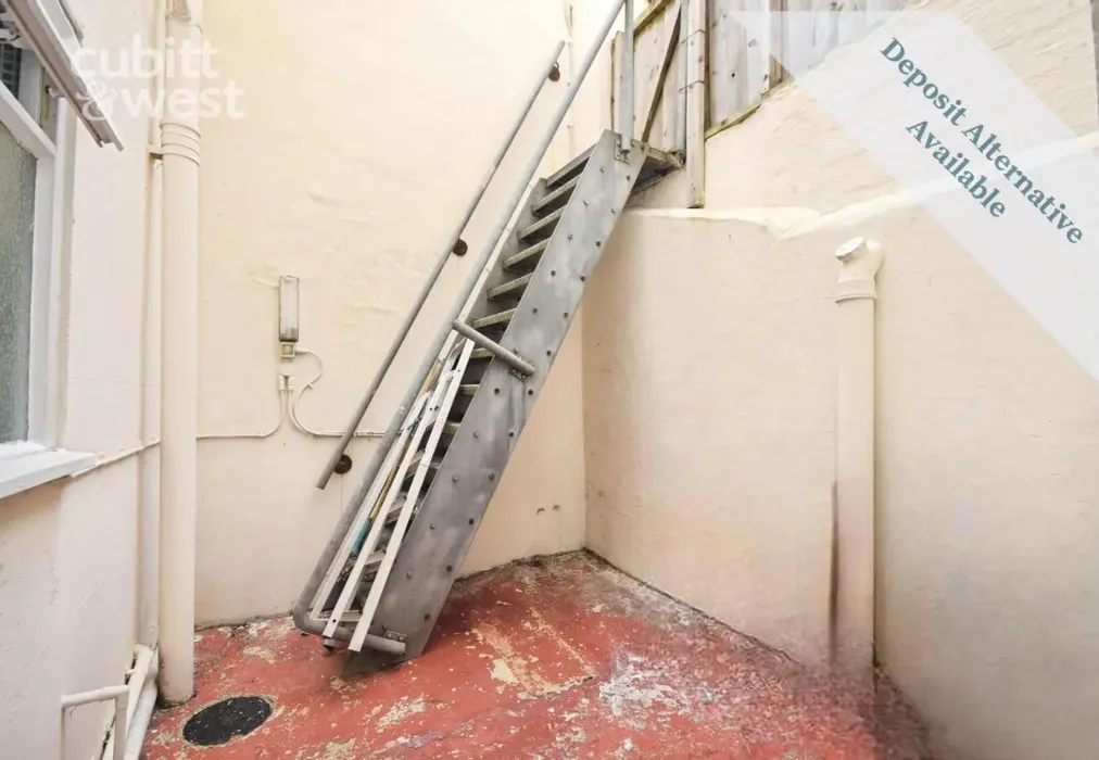 Courtyard - DEPOSIT ALTERNATIVE AVAILABLE, Sillwood Street, BN1 - Wards of Kent