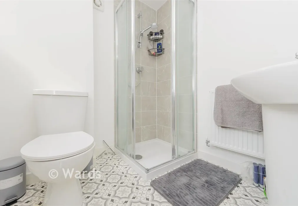 En-Suite Shower Room - Brick Kiln Way, Rainham, Gillingham, Kent - Wards of Kent