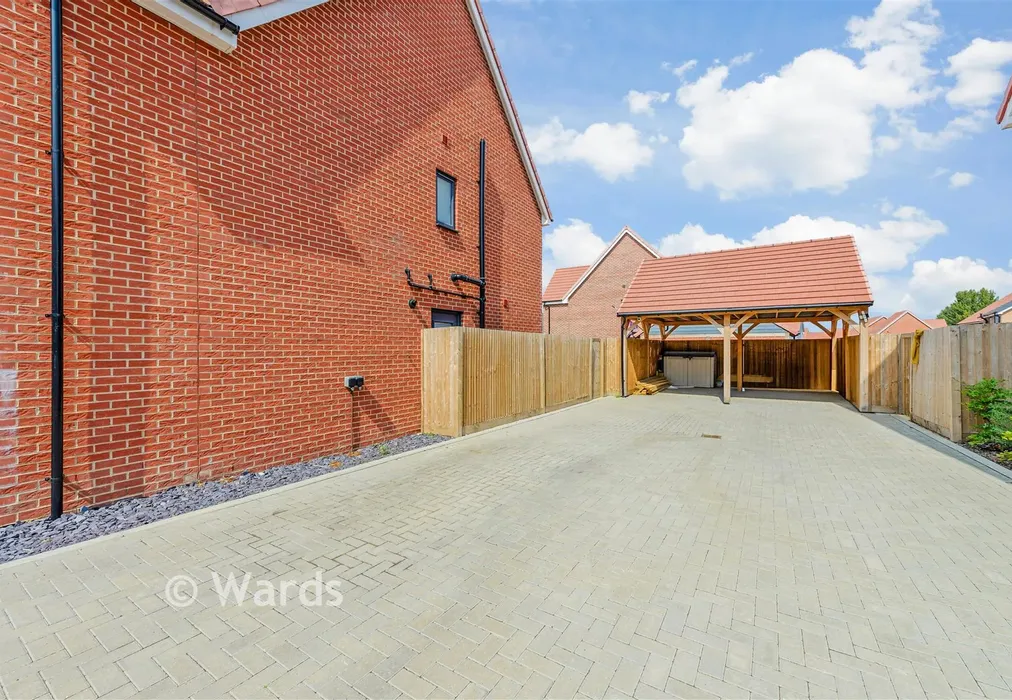 Driveway - Brick Kiln Way, Rainham, Gillingham, Kent - Wards of Kent