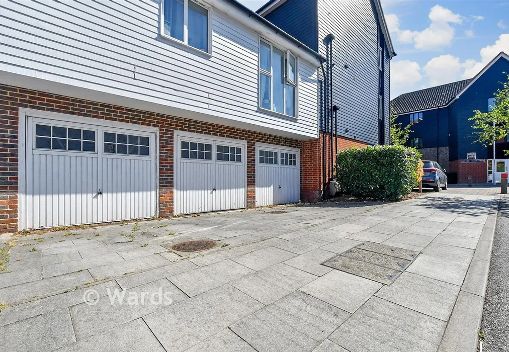 Driveway/Parking - Edward Vinson Drive, Faversham, Kent - Wards of Kent