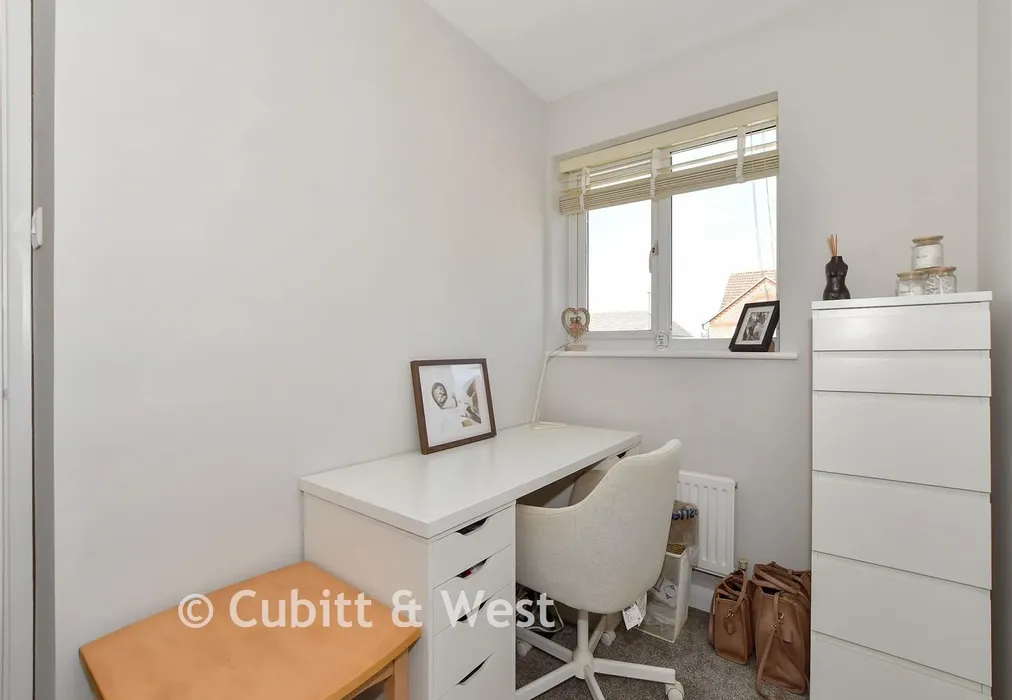 Bedroom 3 - Crawley Road, Horsham, West Sussex - Wards of Kent