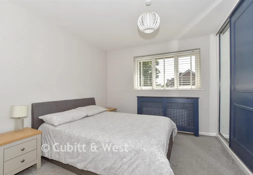 Bedroom 1 - Crawley Road, Horsham, West Sussex - Wards of Kent