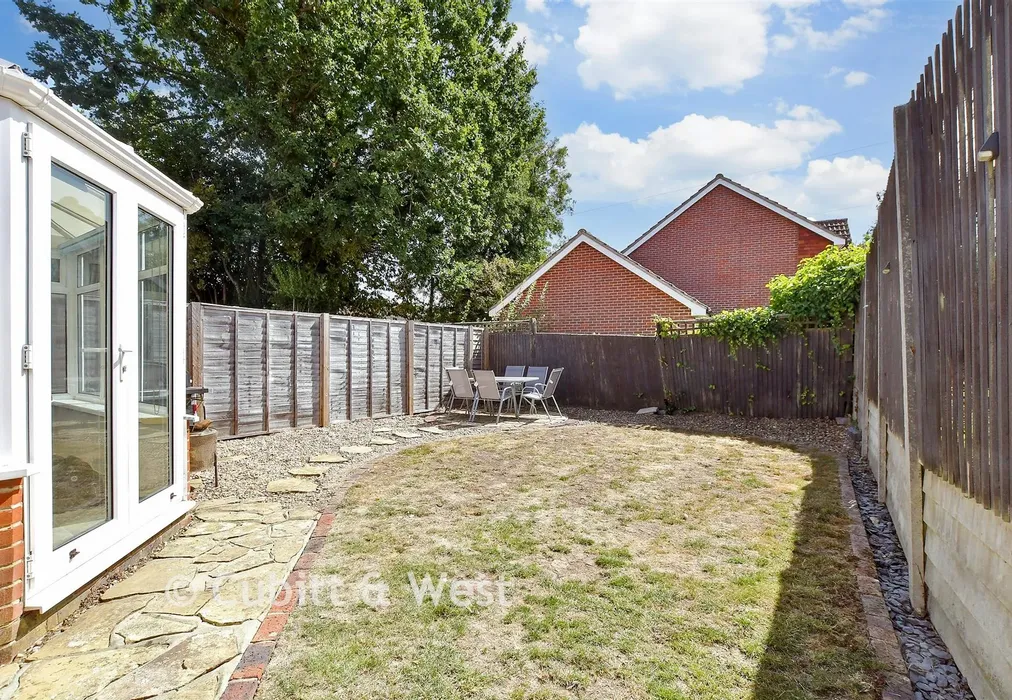 Rear Garden - Crawley Road, Horsham, West Sussex - Wards of Kent