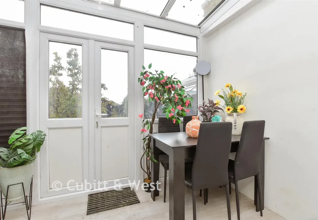 Conservatory - Beeches Road, Sutton, Surrey - Wards of Kent