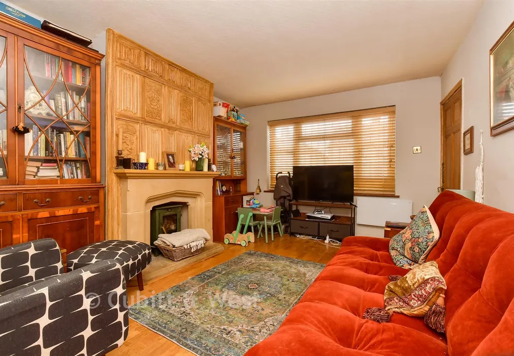 Lounge - Beeches Road, Sutton, Surrey - Wards of Kent
